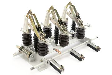 Автогазовый выключатель ВНР нового типа